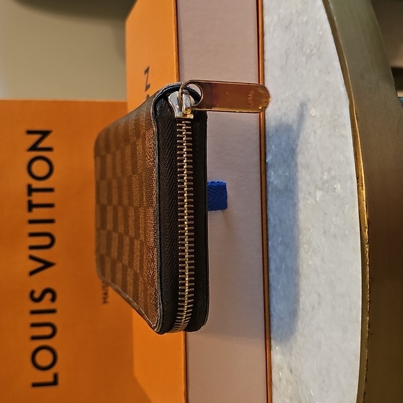 💯AUTHENTIC💯 LOUIS VUITTON DAMIER Ebene Zippy Organizer Wallet - Picture 6 of 10